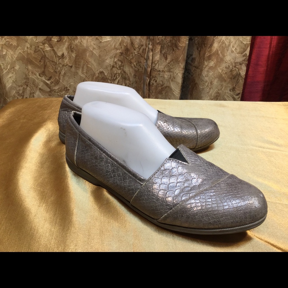 Theme Silver Flat Slip on Shoes Size 9